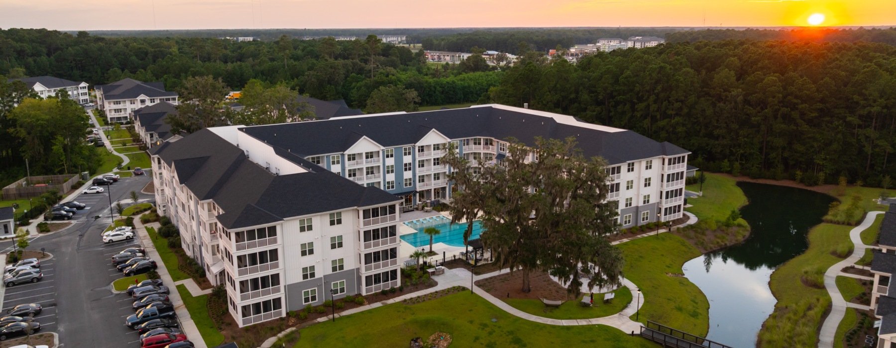Exterior view of homes at Populus Pooler apartments near Savannah State University